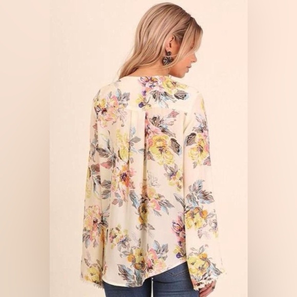 Umgee Floral Lace Up Blouse - Cream Size Medium - Picture 4 of 14